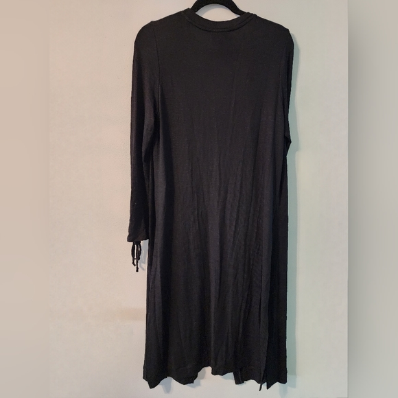 Bold Elements Black Long Sleeve Cardigan - Picture 2 of 6